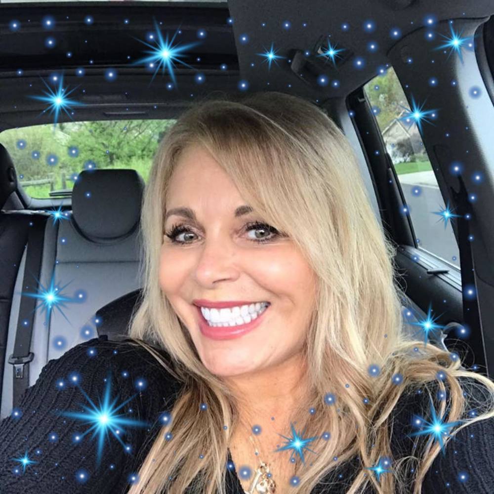 Meet your Posher, Debbie